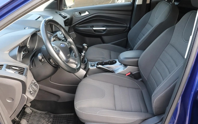 Ford Kuga cena 54950 przebieg: 126452, rok produkcji 2016 z Trzcianka małe 301